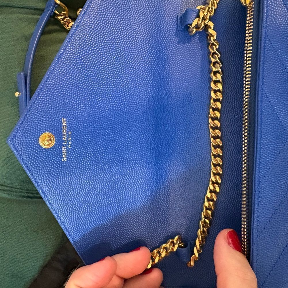 SAINT LAURENT Royal Blue Chevron Quilted Grain De Poudre Envelope Clutch Wallet - Picture 3 of 7